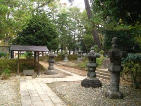 政岡の墓